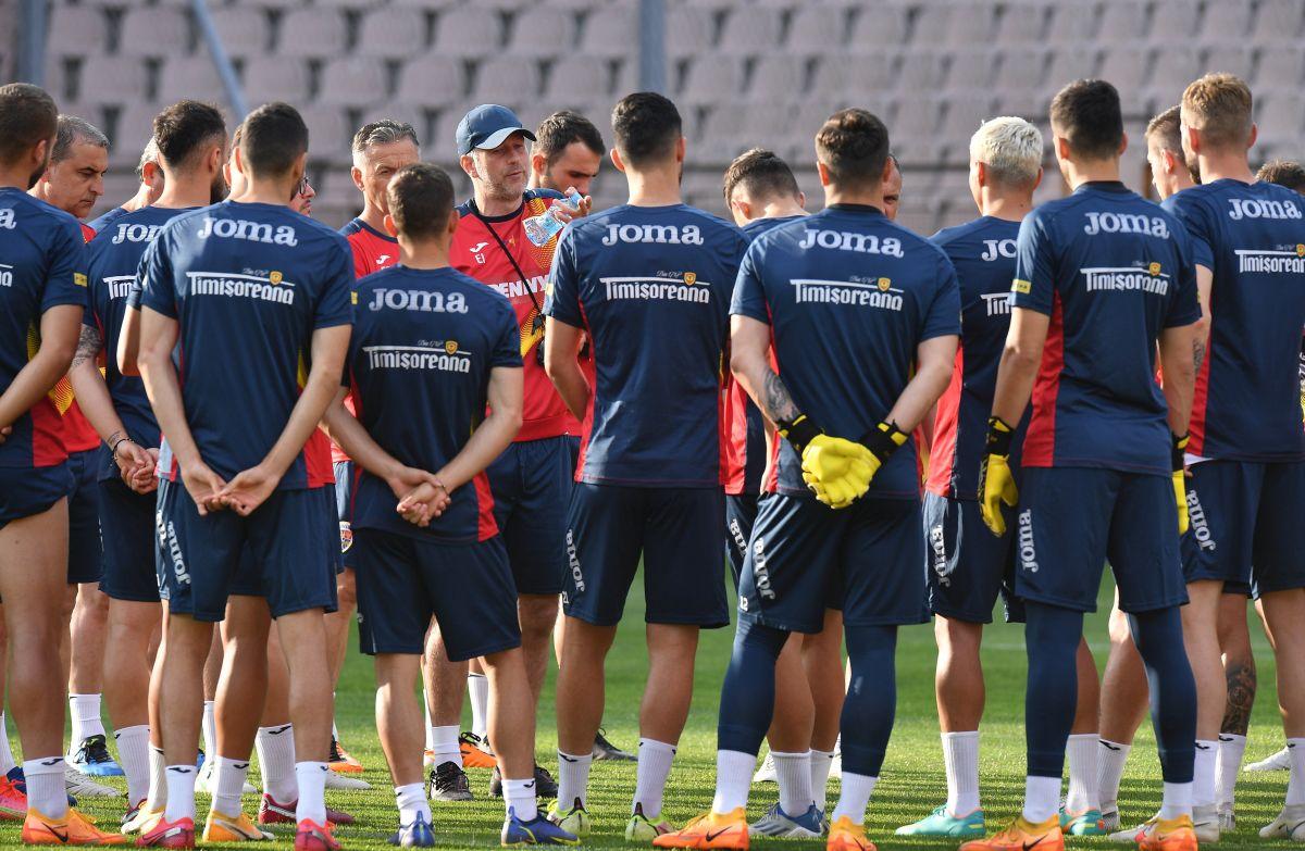 „Hai să punem toate cărțile pe masă, să nu ne mai ascundem!” » Edi Iordănescu susține că e dorit în străinătate: „Puteam să fug oricând”