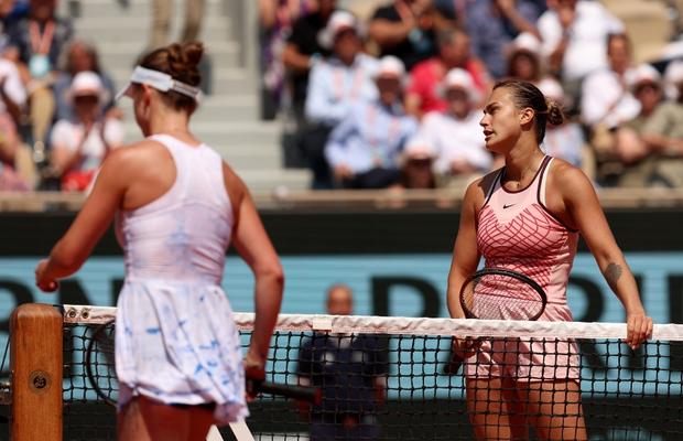 Sabalenka a eliminat-o pe Svitolina de la Roland Garros, apoi ucraineanca a lăsat-o cu ochii în soare la fileu