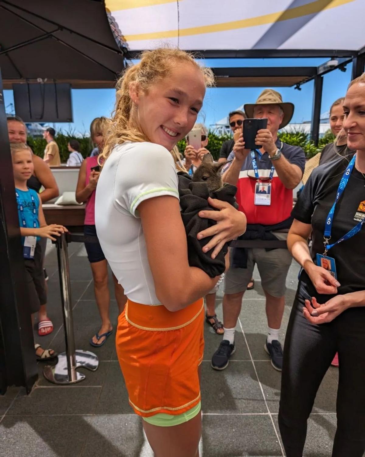 Cine este rusoaica superambițioasă, de 17 ani, din semifinalele Roland Garros: „Unde văd spațiu liber, DAU! Djokovic are 24 de Grand Slamuri?! Eu vreau 25!”