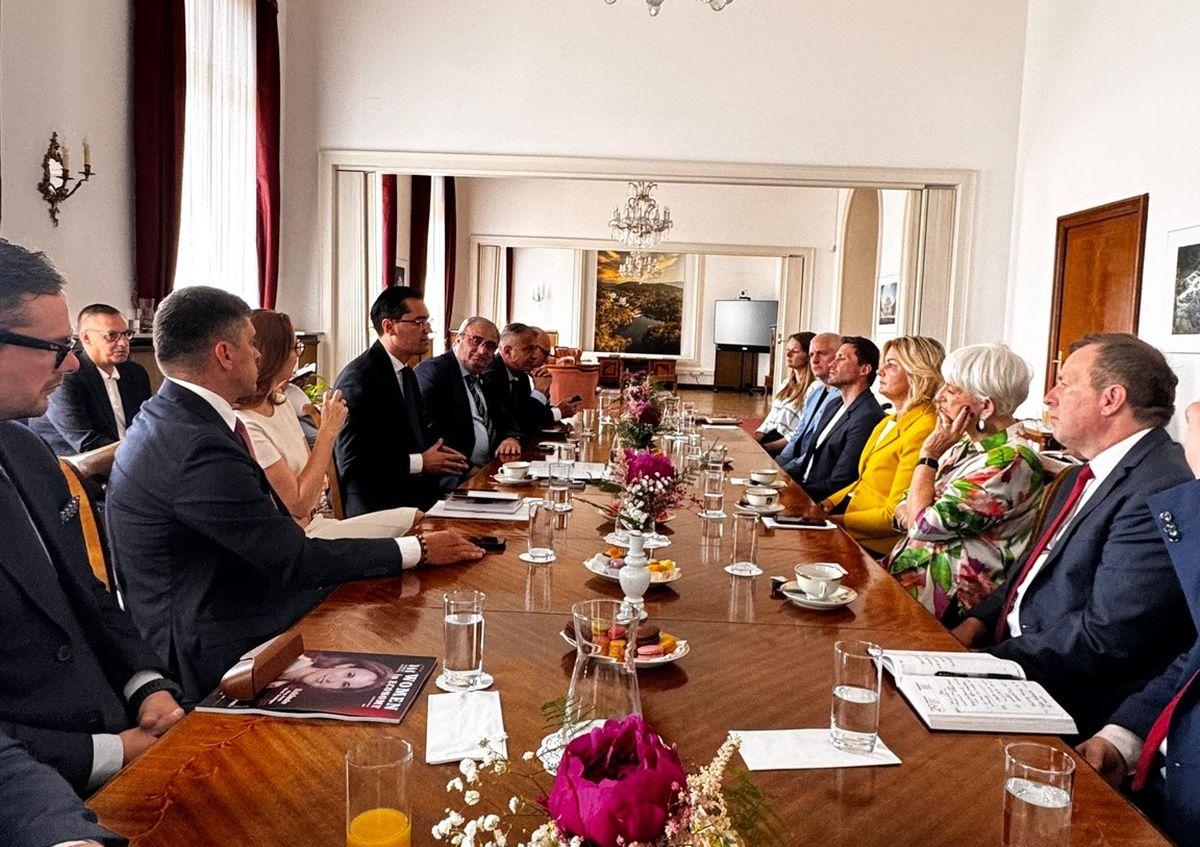 Răzvan Burleanu și oficialii FRF, la un eveniment organizat de Ambasada României la Viena