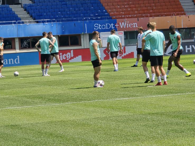 Antrenament oficial Austria // foto: Cezar Titor (GSP)