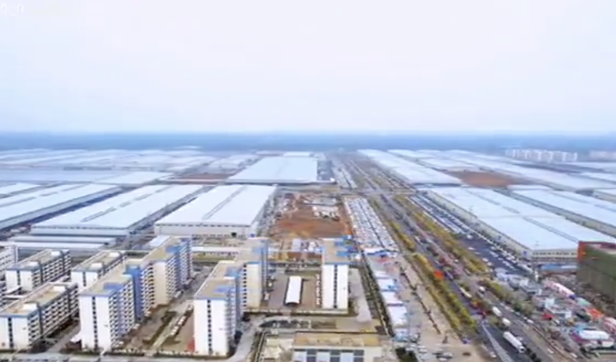BYD construiește o fabrică gigant în China