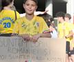 Fanii români prezenţi la antrenamentul oficial al României FOTO: Ionuţ Iordache (GSP)