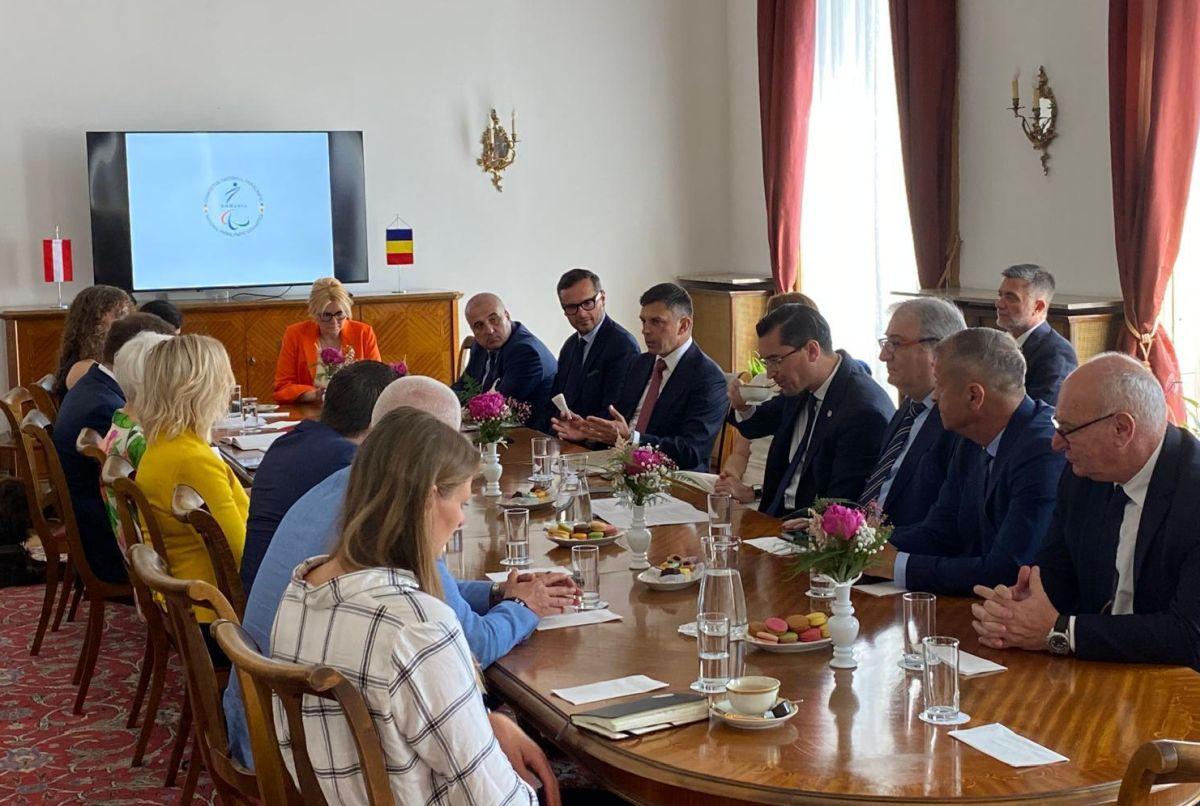 Răzvan Burleanu și oficialii FRF, la un eveniment organizat de Ambasada României la Viena