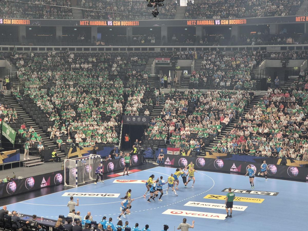 Nu e totul perfect nici în sala de 230 milioane din Budapesta » Problema depistată în MVM Dome, la Final Four-ul cu 3000 de români