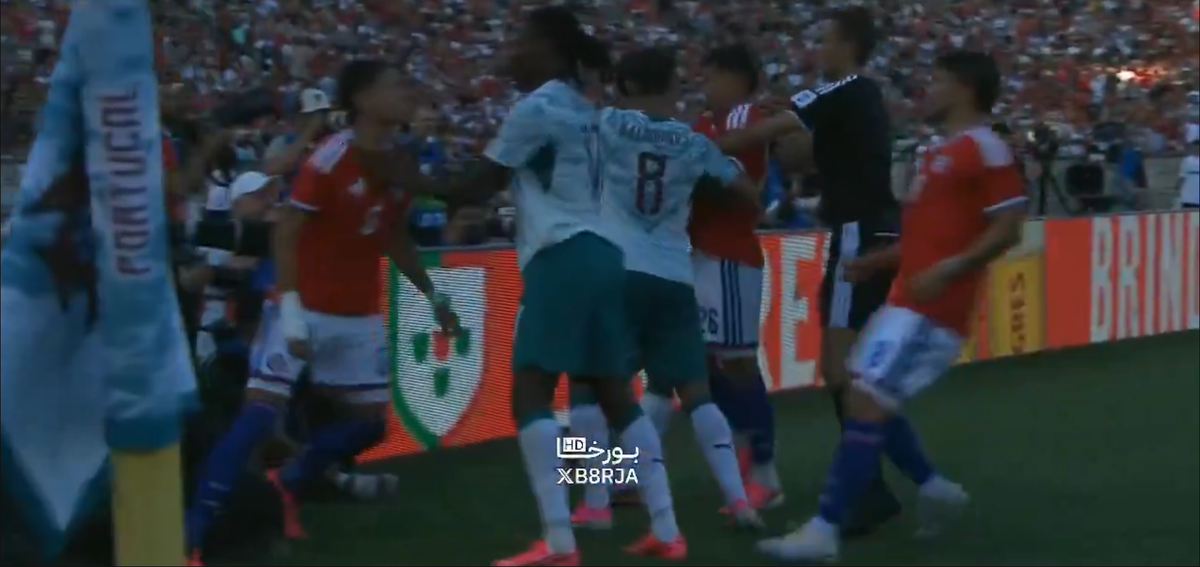 Bătaie înainte de Cupa Mondială! Starul Portugaliei, eliminat după ce și-a lovit adversarul