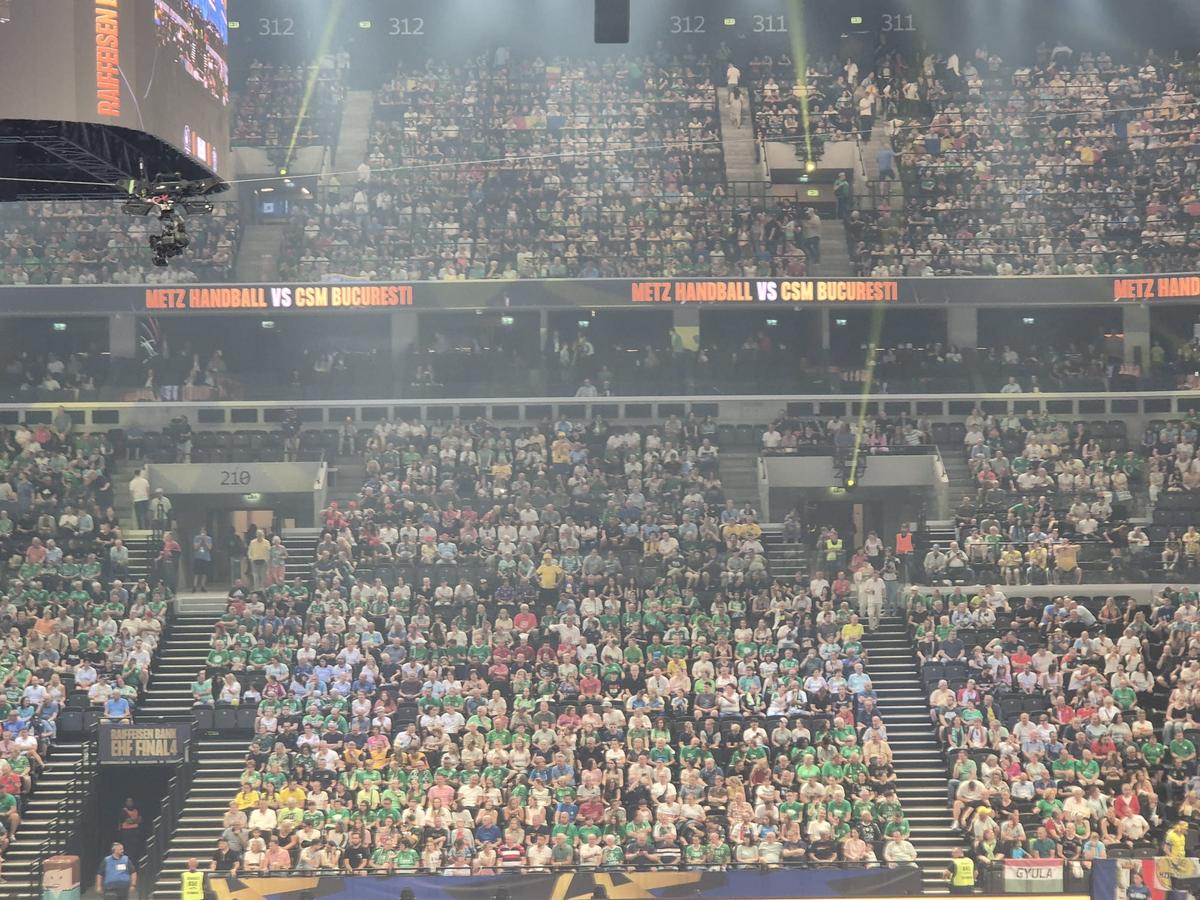 Atmosferă Metz - CSM București, Final Four în MVM Dome