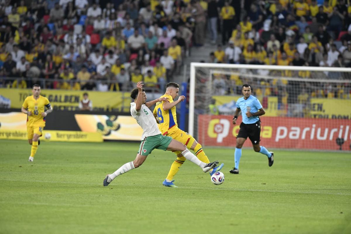 David Matei i-a luat tricoul, după România - Țara Galilor: „Domnul Hagi nu poate să mă ridice în slăvi”
