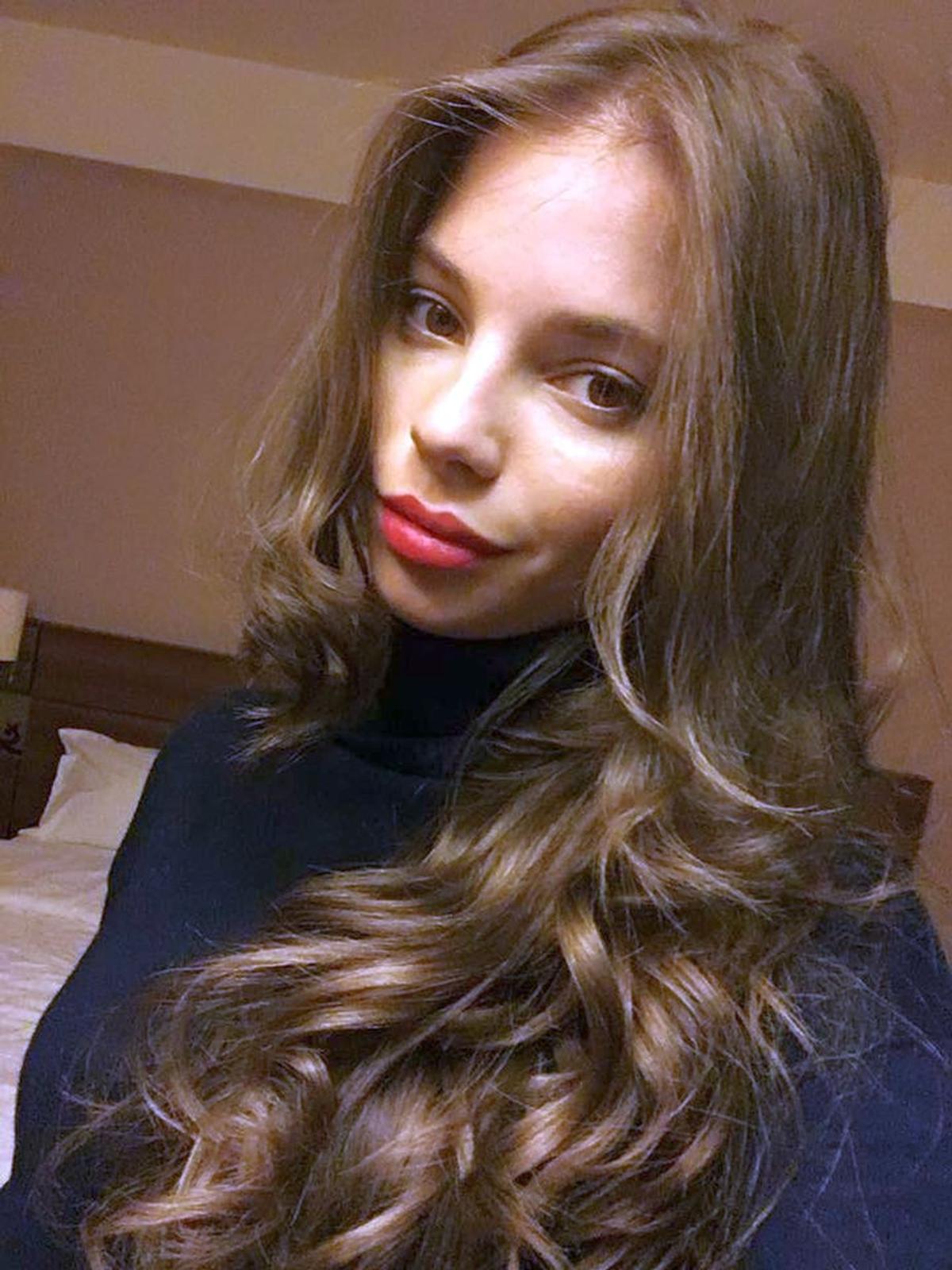 FOTO Iubita jucătorului-problemă de la Dinamo face senzație pe rețelele de socializare » Cerută de soție într-un cadru de lux