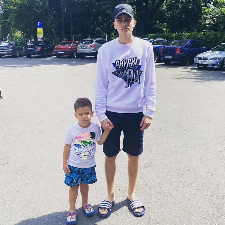 Mario și Tiago Mutu Adrian Mutu a surprins cu o poză cu băieții lui: „Wow, cât de mare e Mario”