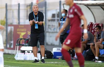 CFR CLUJ // Două rezultate slabe au dinamitat atmosfera în Gruia! Finanțatorul i-a anunțat pe jucători că vrea să-l schimbe pe Dan Petrescu