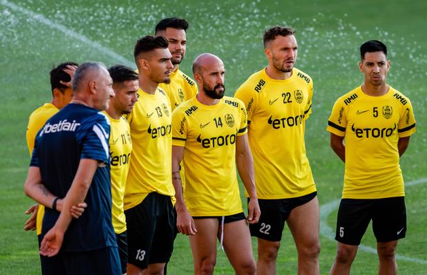 Situație de neînțeles: CFR Cluj - Borac Banja Luka nu a început la ora programată » Startul partidei nu s-a văzut la TV!