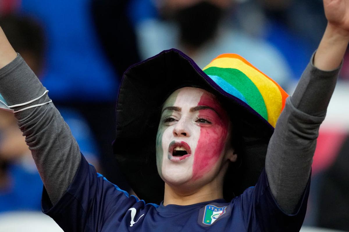 Sărbătoare pe Wembley! 54.000 de spectatori, soare după ploaie, mii de italieni și spanioli bucuroși