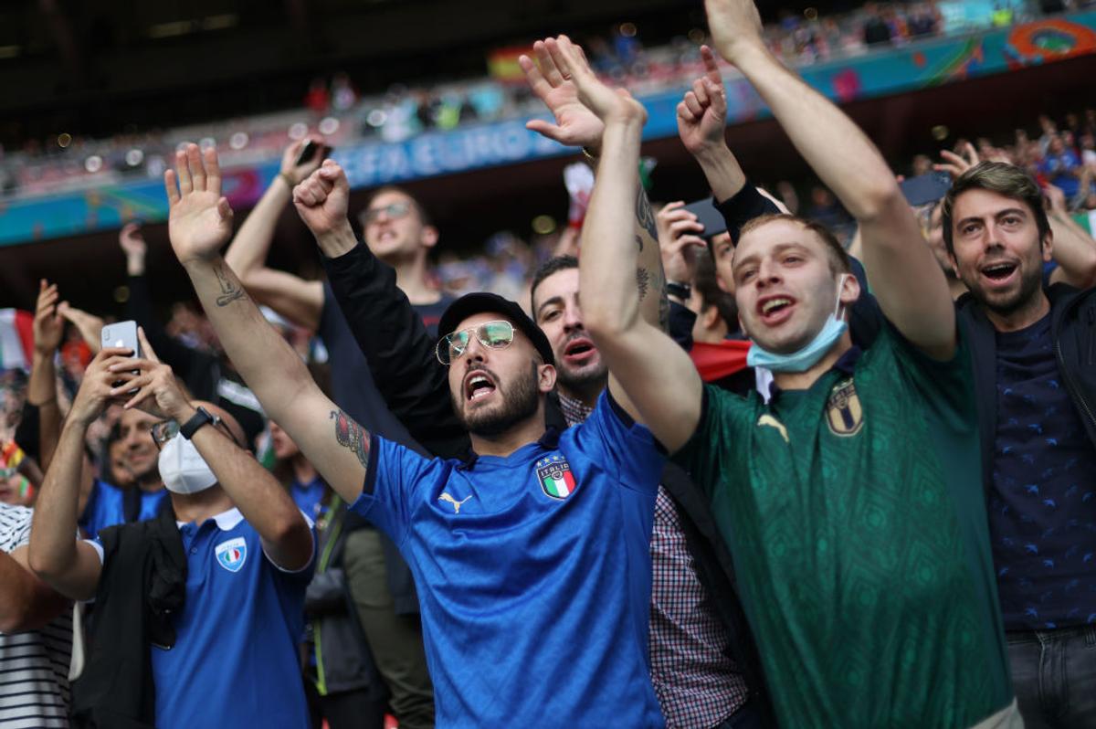 Sărbătoare pe Wembley! 54.000 de spectatori, soare după ploaie, mii de italieni și spanioli bucuroși