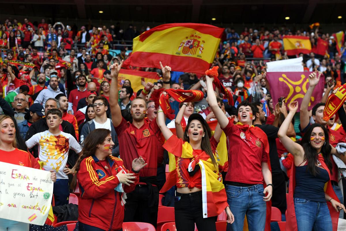 Sărbătoare pe Wembley! 54.000 de spectatori, soare după ploaie, mii de italieni și spanioli bucuroși