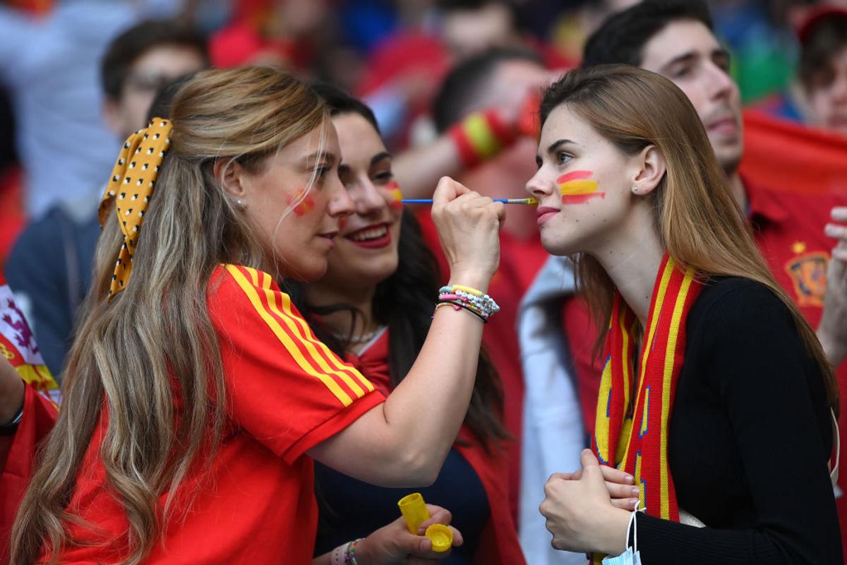 Sărbătoare pe Wembley! 54.000 de spectatori, soare după ploaie, mii de italieni și spanioli bucuroși