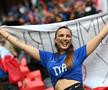 Prima semifinală de Euro 2020, Italia - Spania, a fost o bucurie pentru toată lumea. Vremea, mereu în schimbare, ca la Londra. Dar, după o ploaie puternică, a ieșit soarele, și fanii s-au bucurat de sărbătoarea fotbalului pe „Wembley".