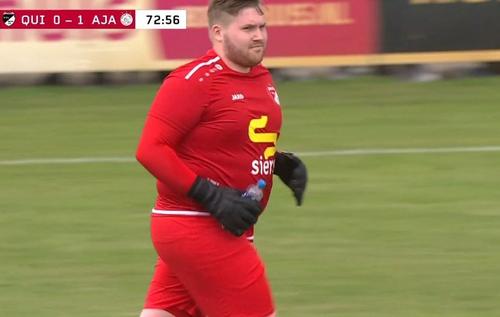 Ajax Amsterdam a remizat în amicalul cu KVV Quick '20, scor 1-1. Toată atenția a fost atrasă de portarul oaspeților, Sander Vis.
