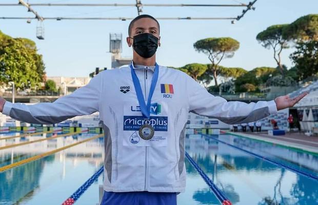 Performanță istorică pentru David Popovici la Europenele de juniori de la Roma. A doborât recordul mondial la 100 metri liber. Cu timpul său ar fi fost campion olimpic la Rio!