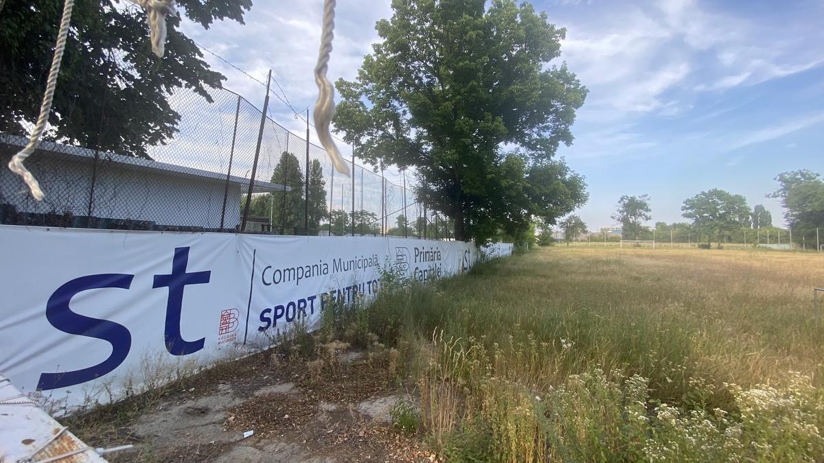 Baza sportivă inaugurată în 2020 de Firea a ajuns un DEZASTRU! Imagini deplorabile din Sectorul 3