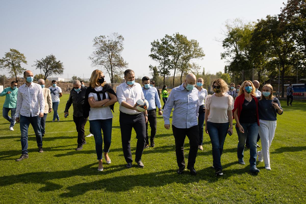 Baza sportivă inaugurată în 2020 de Firea a ajuns un DEZASTRU! Imagini deplorabile din Sectorul 3