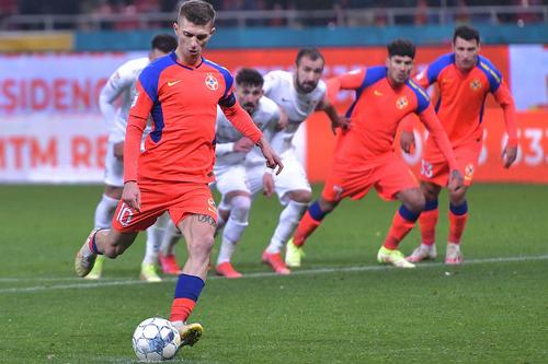 Rapid - FCSB, derby-ul rundei #2 din Liga 1, nu se va disputa pe Arena Națională, cel mai mare stadion al țării, ci în Giulești, pe noua arenă a alb-vișiniilor.