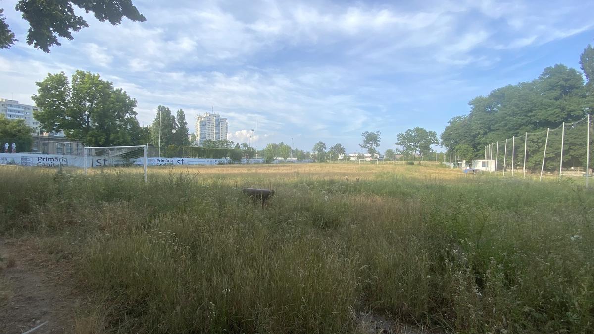 Baza sportivă inaugurată în 2020 de Firea a ajuns un DEZASTRU! Imagini deplorabile din Sectorul 3