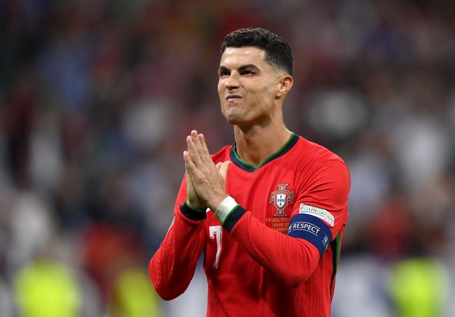Cristiano Ronaldo, după eliminarea de la Euro 2024 / Foto: GettyImages 5 bune, 5 rele din „sferturile” Euro » Tocilarul-erou, învinsul căruia nu i se poate reproșa mare lucru vs Cei doi care au stricat totul: „Bulibășeală completă!”