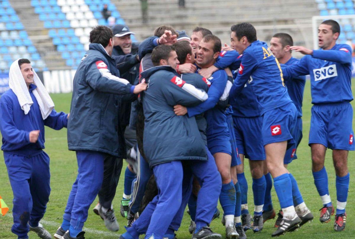 16 ani de la moartea fulgerătoare a lui Mihai Baicu, atacantul cu peste 100 de meciuri în prima ligă » Cum s-a produs tragedia + GSP publică azi mărturia fostului său coechipier