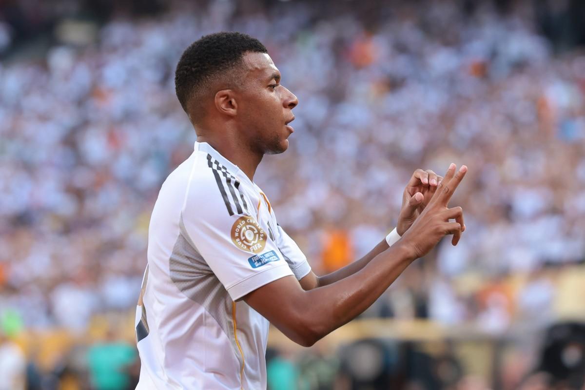 Kylian Mbappe i-a dedicat golul cu Borussia Dortmund lui Diogo Jota