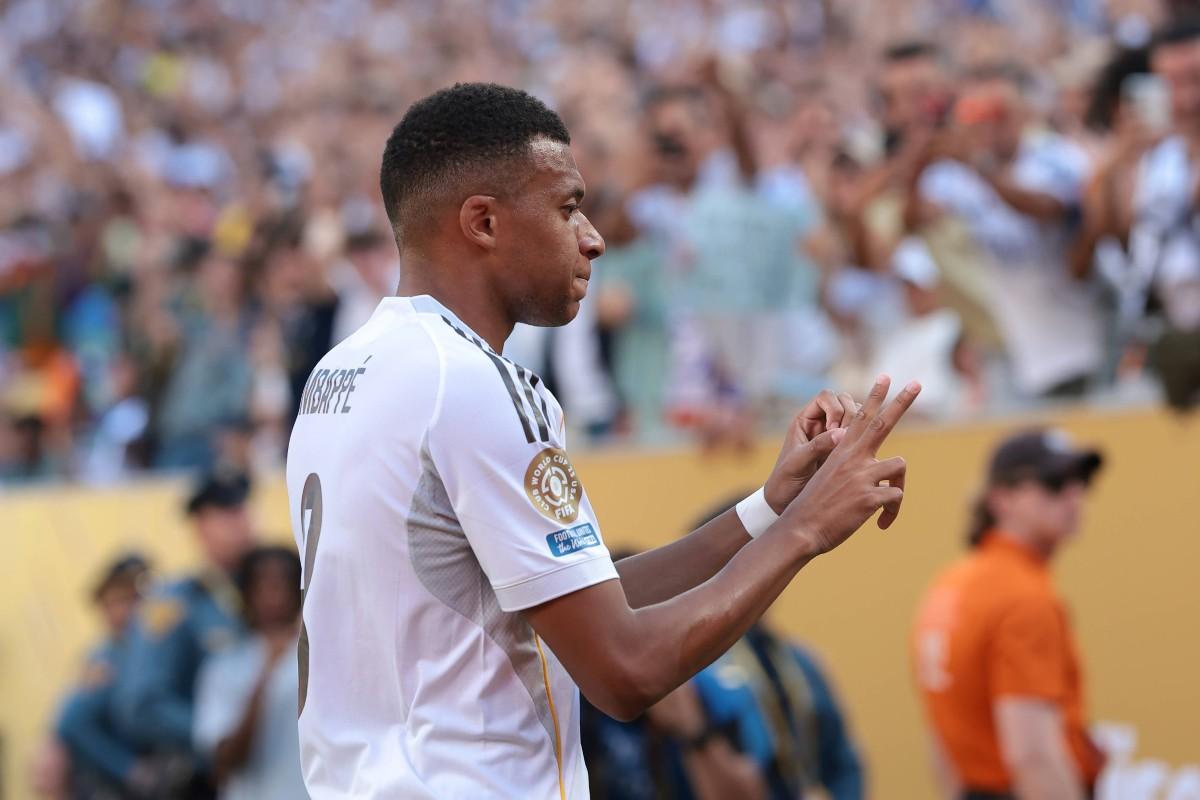 Kylian Mbappe i-a dedicat golul cu Borussia Dortmund lui Diogo Jota