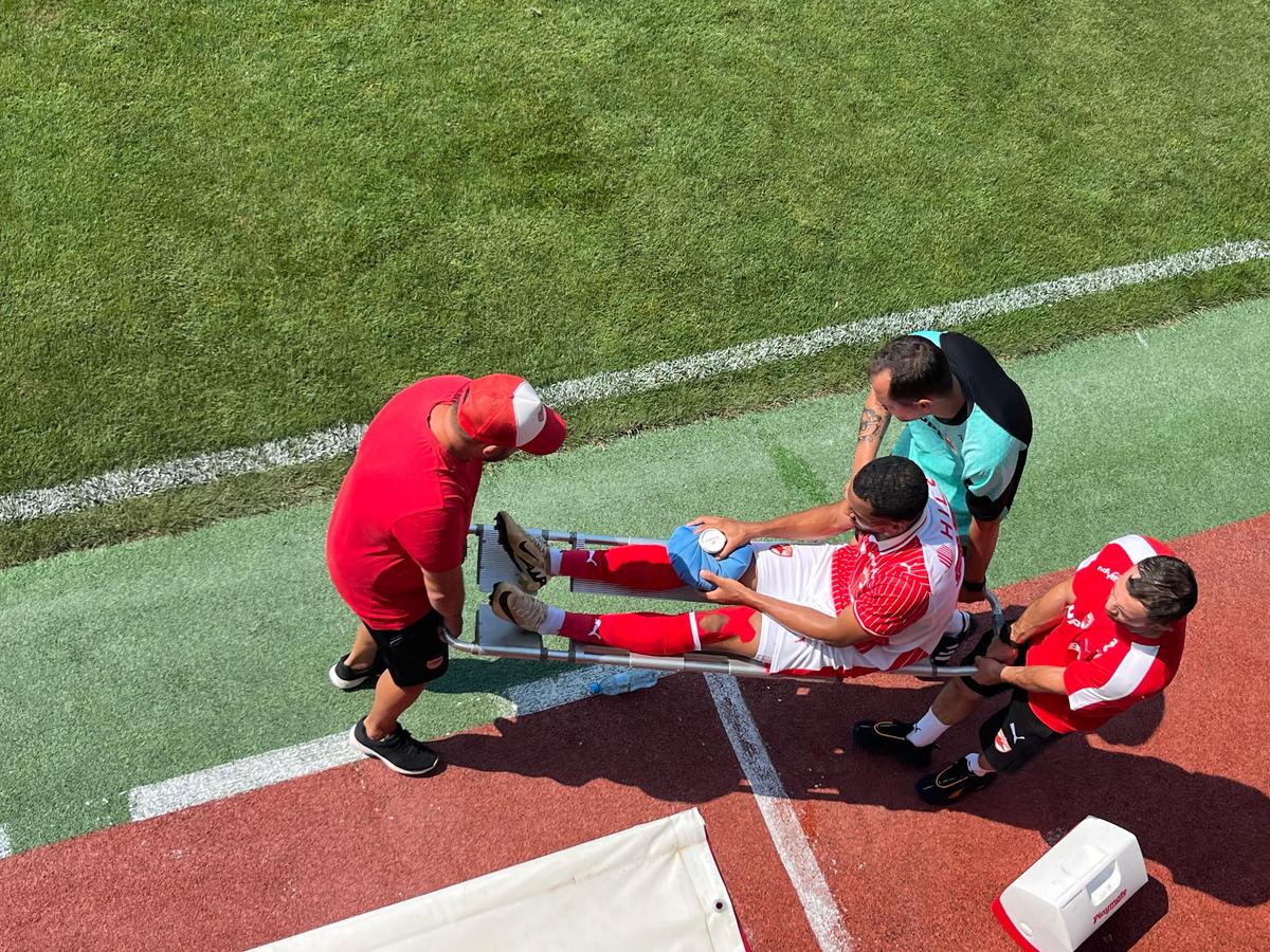 Probleme serioase pentru Kopic înainte de startul noului sezon de Superliga » Maxime Sivis a ieșit pe targă: care este primul diagnostic