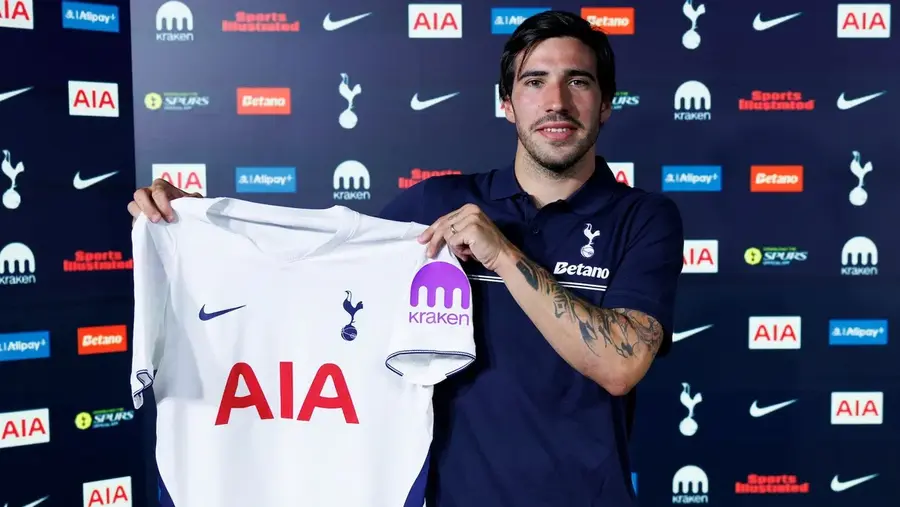Sandro Tonali a semnat cu Tottenham // Sursă foto: @tottenhamhotspur.com Transfer de 115 de milioane de euro în Premier League! Tottenham l-a prezentat oficial