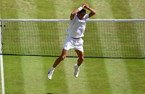 Flavio Cobolli, al doilea an consecutiv în „sferturi” la Wimbledon, sărbătorind ca Ronaldo: „Diseară țin cu Portugalia”