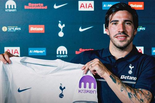 Sandro Tonali a semnat cu Tottenham // Sursă foto: @tottenhamhotspur.com
