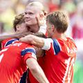 Erling Haaland (25 de ani) a marcat ambele goluri ale Norvegiei în victoria 2-1 cu Brazilia, rezultat care a consemnat calificarea în sferturile Campionatului Mondial.