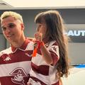 Cristi Manea prezintă noul echipament de joc al Rapidului pentru sezonul 2026-2027 // Foto: Andrei Crăițoiu