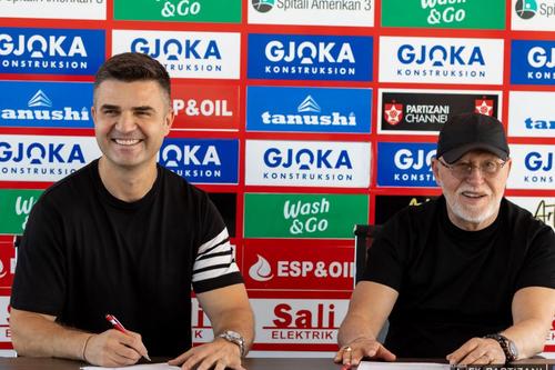 Florin Bratu a fost prezentat oficial la Partizani Albania // Sursă foto: Facebook @FK Partizani Albania