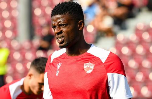 Mijlocașul francez Eddy Gnahore ar negocia trecerea la FCSB. Ce salariu solicită fostul jucător al lui Dinamo?