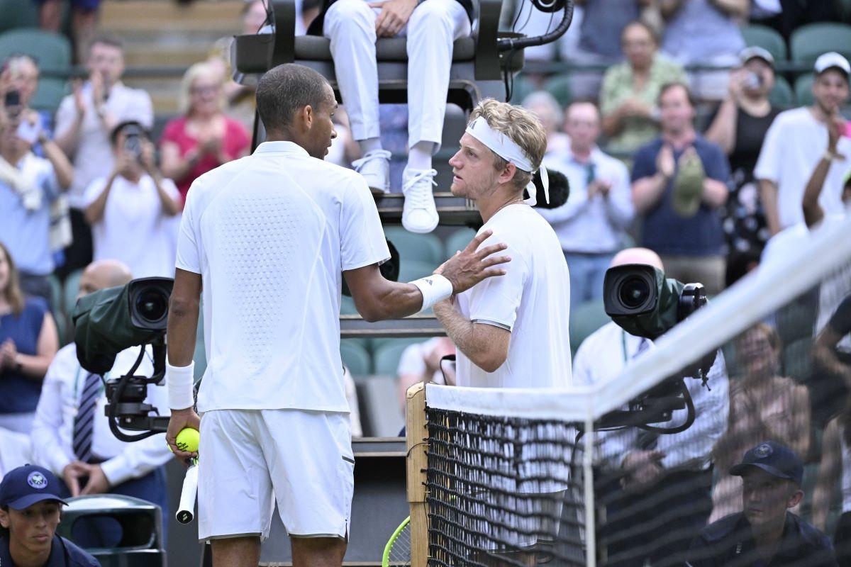 Criticat de Felix Auger-Aliassime, numărul 23 ATP se apără: „Văd stele verzi câteva secunde, apoi durerea dispare”
