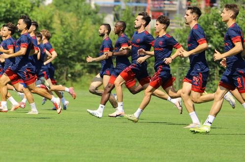 David Barbu a semnat cu CSA Steaua // Sursă foto: Facebook @Steaua București