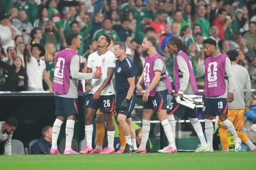 Federația Engleză de Fotbal vrea să conteste cartonașul roșu primit de Jarrel Quansah / Foto: Imago Images
