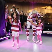 Cristi Manea prezintă noul echipament de joc al Rapidului pentru sezonul 2026-2027 // Foto: Cristi Preda