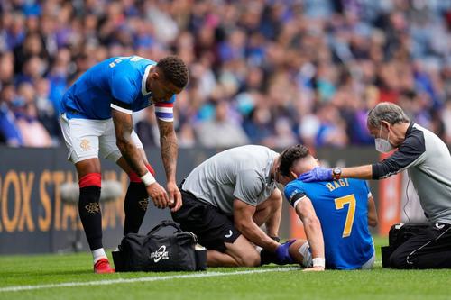 Ianis Hagi, accidentat în Rangers - Livingston 3-0 // foto: Imago