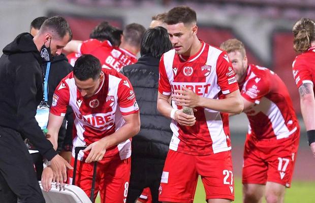 Dinamo confirmă demiterea lui Țălnar și anunță: „Este posibil să mai denunțăm și contractele unor jucători”
