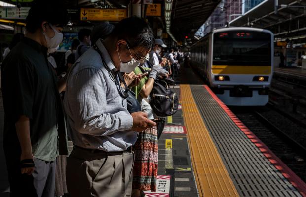 O călătorie prin cea mai aglomerată stație de metrou din lume » Imagini senzaționale din locul tranzitat zilnic de 4 milioane de oameni