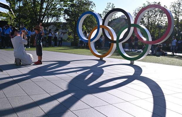 Reportaj de senzație din Tokyo: 13 episoade despre realitatea din Japonia, țară a contrastelor și a obiceiurilor complet diferite față de orice alt colț al planetei