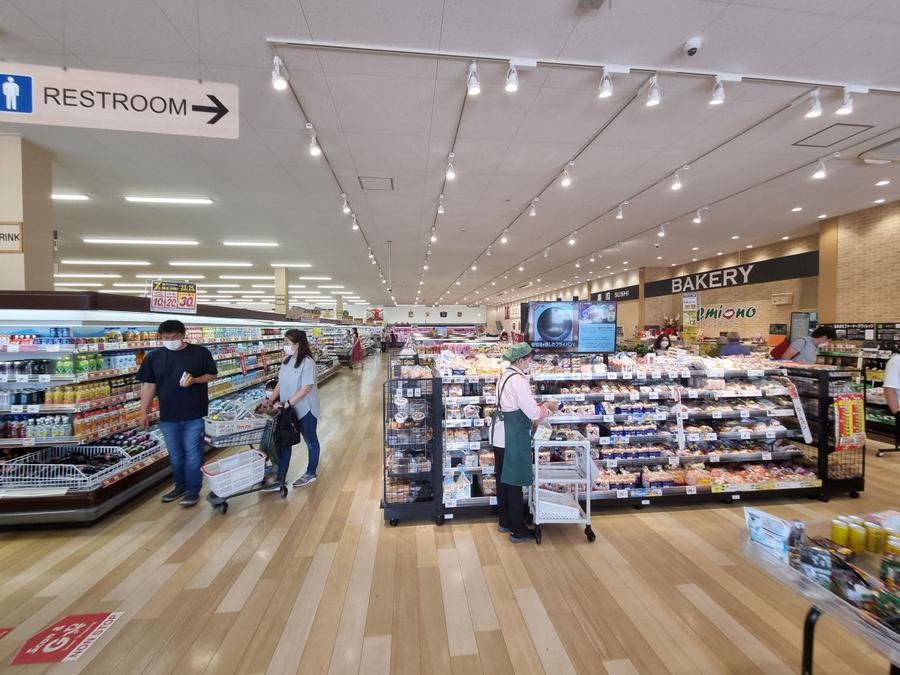 Reportaj de senzație din Tokyo: 13 episoade despre realitatea din Japonia, țară a contrastelor și a obiceiurilor complet diferite față de orice alt colț al planetei