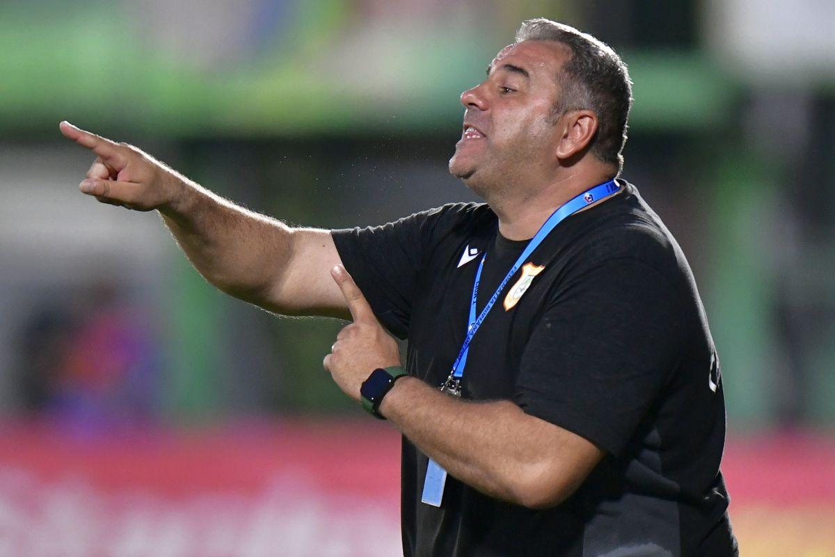 Alexandru Pelici cere întăriri după egalul cu FCSB: „Avem nevoie cât mai urgent” + Vrea un fotbalist al roș-albaștrilor: „Îl așteptăm cu brațele deschise”