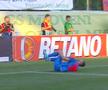 Ovidiu Popescu, accidentare în CS Mioveni - FCSB / FOTO: Capturi @Orange Sport
